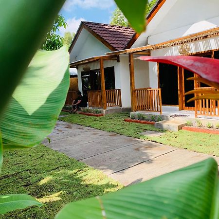 Anjani Larva Cottage - Homestay And Eatery Senaru Exterior photo