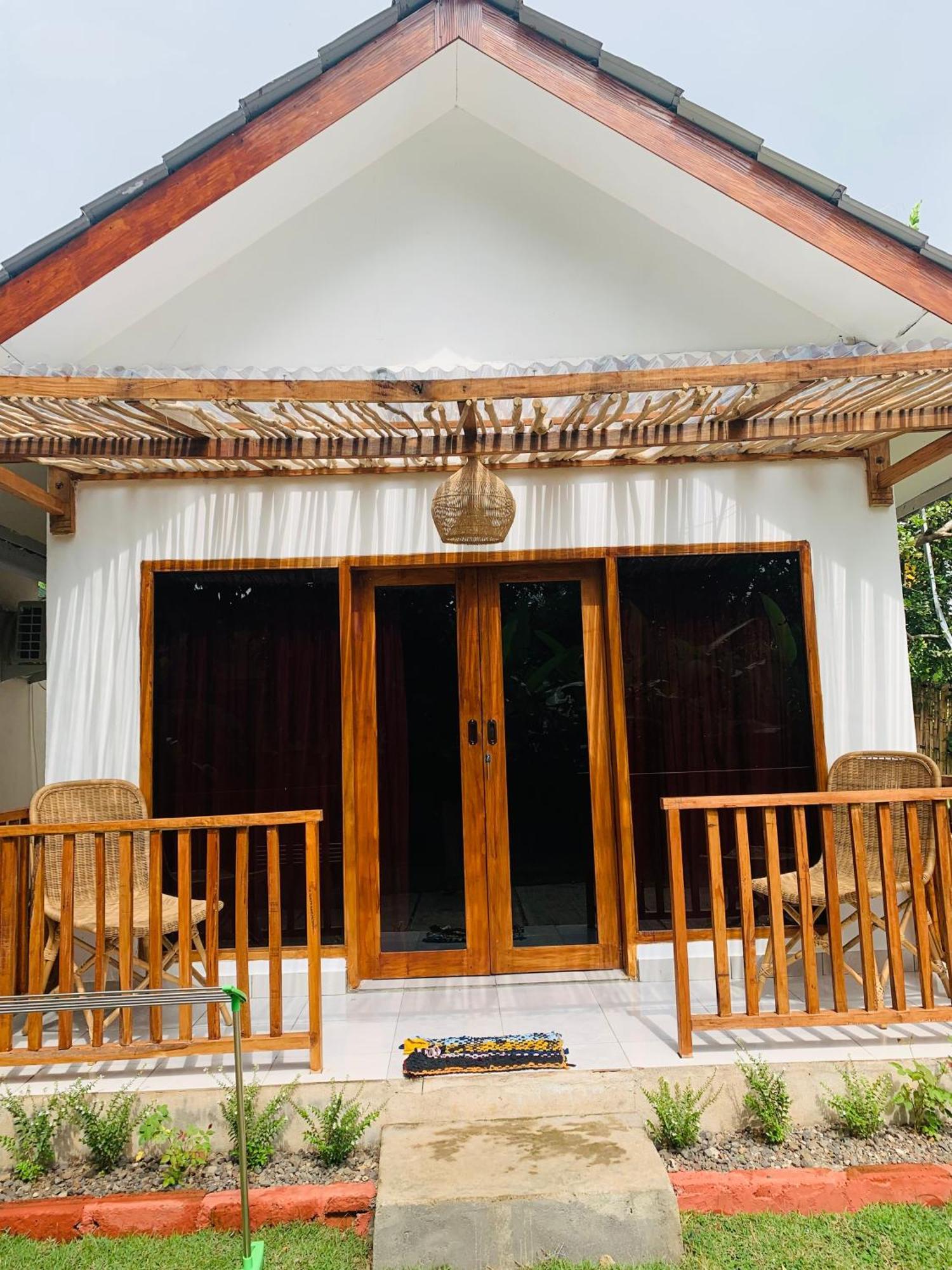 Anjani Larva Cottage - Homestay And Eatery Senaru Exterior photo