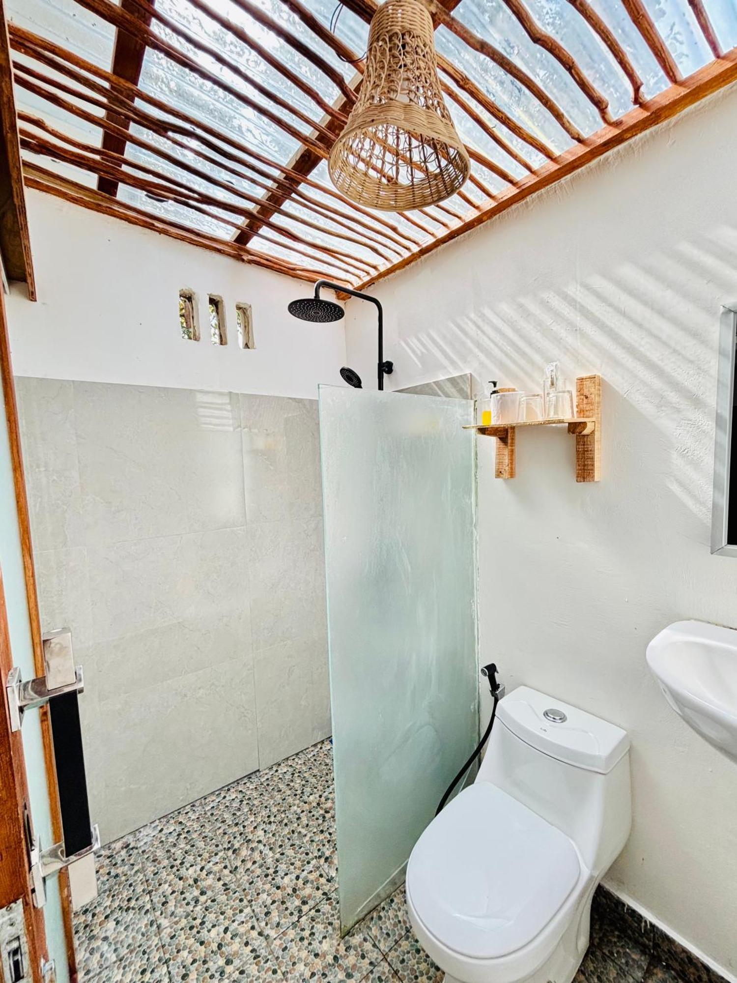 Anjani Larva Cottage - Homestay And Eatery Senaru Exterior photo